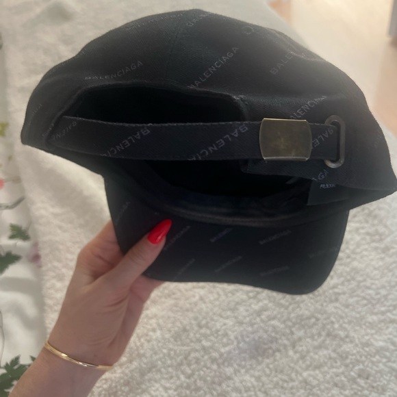 Used balenciaga hat. Authentic. LARGE. Unisex - Picture 5 of 6